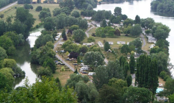 Camping Léry-Poses